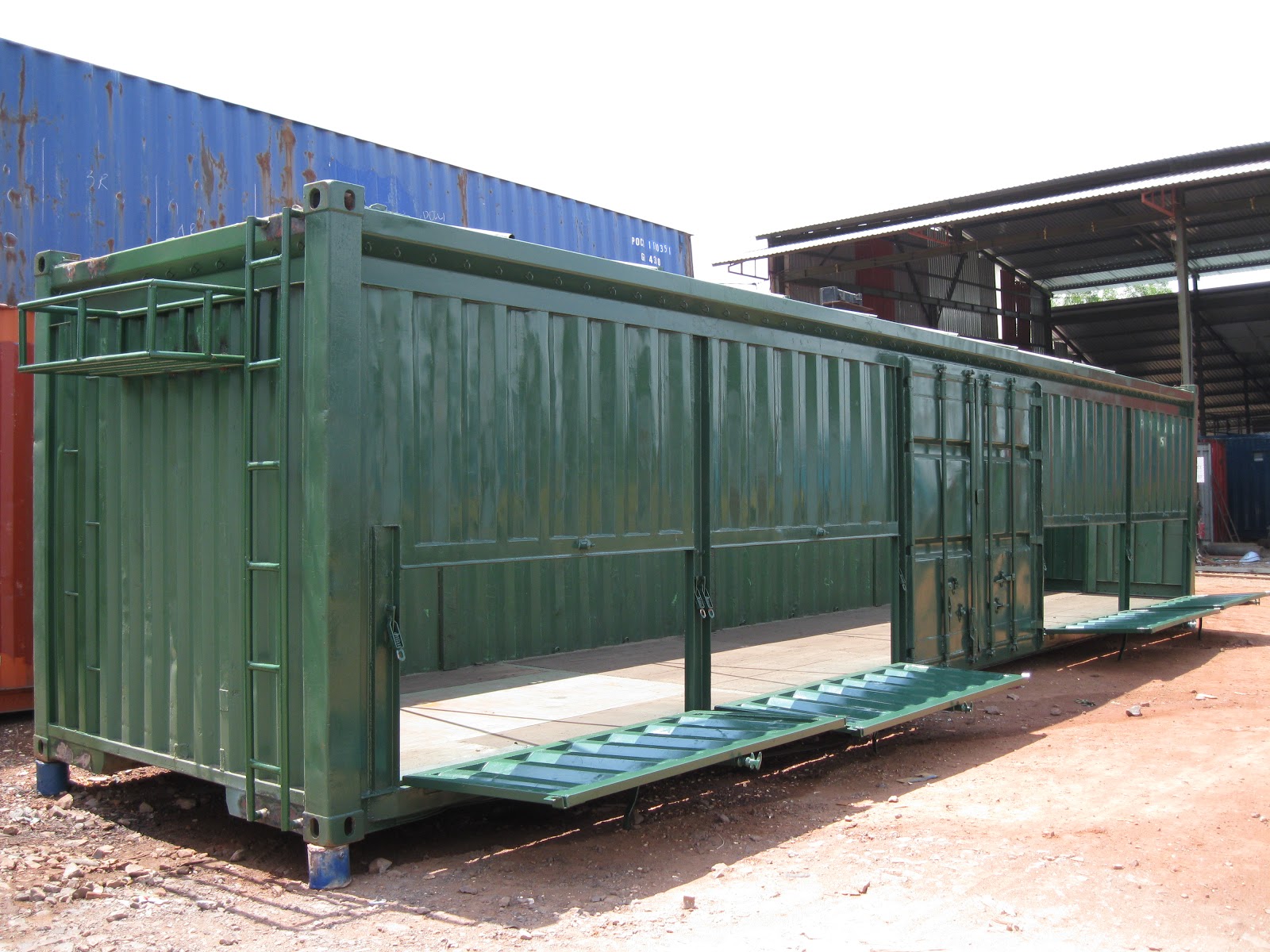 container mở bửng